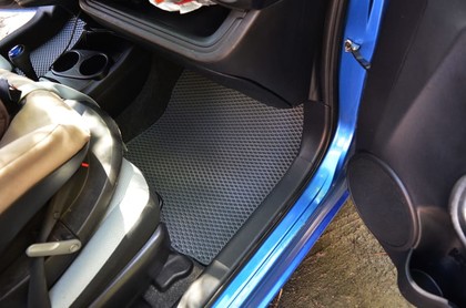 Коврики на Toyota Prius C 2011 - 2021 в Саранске