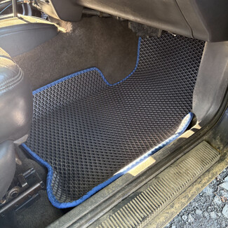 Ворсовые коврики на Jeep Grand Cherokee (ZJ) 1992 - 1999 в Саранске Ворсовые коврики на Jeep Grand Cherokee (ZJ) 1992 - 1999 в Саранске