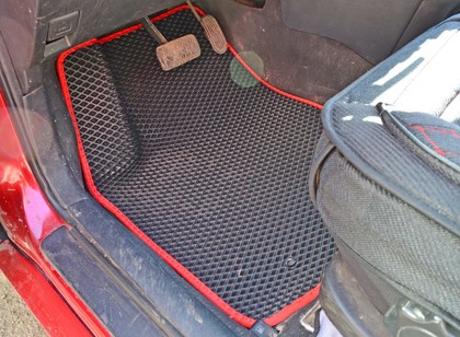 Коврики на Pontiac Vibe I 2002 - 2008 в Саранске
