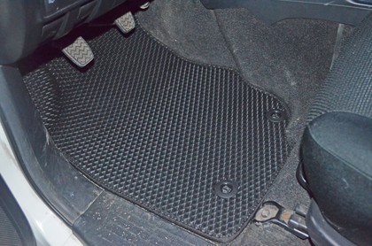 Коврики на Toyota Hilux VII 2008 - 2015 в Саранске