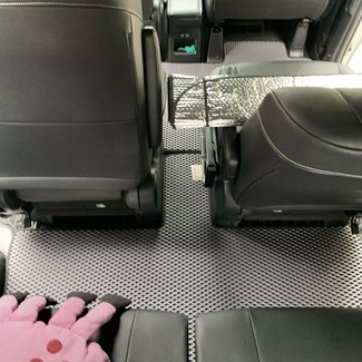 Коврики на Toyota Voxy (R80) 2014 - 2021 в Саранске