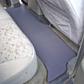 Коврики на Land Rover Discovery II 1998 - 2004 в Саранске