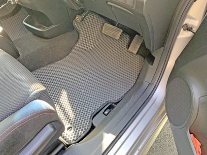 Коврики на Honda Stream II 2006 - 2014 в Саранске