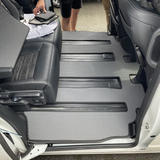 Водительские коврики Honda StepWGN VI 2022 - 2026 в Саранске Водительские коврики Honda StepWGN VI 2022 - 2026 в Саранске