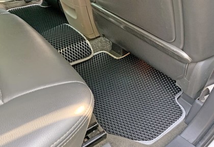 Коврики на Subaru Tribeca 2005 - 2014 в Саранске