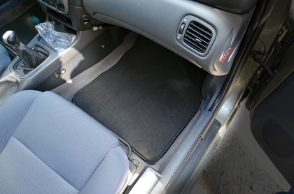 Ворсовые коврики на Nissan Almera II (N16) 2000 - 2006 в Саранске
