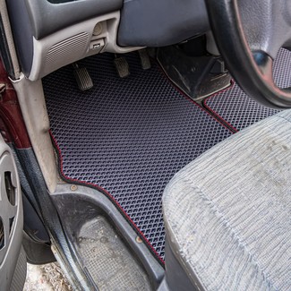 Коврики на Mitsubishi Space Gear 1994 - 2007 в Саранске