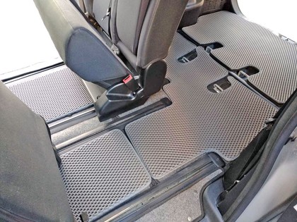 Коврики на Toyota Voxy (R80) 2014 - 2021 в Саранске