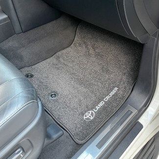 Коврики на Toyota Land Cruiser 200 2007 - 2021 в Саранске