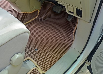 Коврики на Toyota Estima III 2006 - 2019 в Саранске