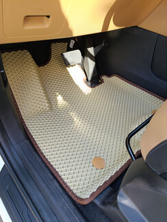 Коврики на KIA Carnival IV 7 мест без оттоманок 2020 - 2025 в Саранске Коврики на KIA Carnival IV 7 мест без оттоманок 2020 - 2025 в Саранске