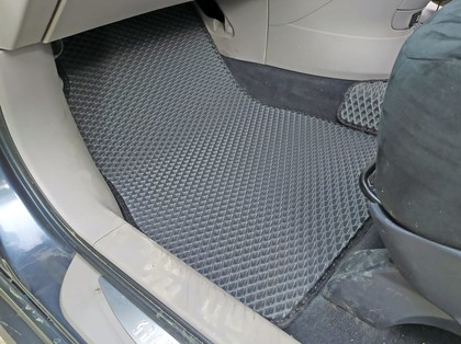 Коврики на Mitsubishi Grandis 2003 - 2009 в Саранске