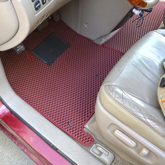 Коврики на Toyota Sienna II 2003 - 2010 в Саранске