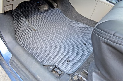 Ворсовые коврики на Toyota Yaris II 2005 - 2011 в Саранске