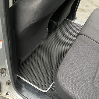 Коврики на Toyota Sienta II 2015 - 2022 в Саранске