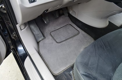 Коврики на Mitsubishi Grandis 2003 - 2009 в Саранске