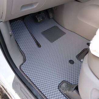 EVA коврики на KIA Carnival III 7 мест 2014 - 2021 в Саранске EVA коврики на KIA Carnival III 7 мест 2014 - 2021 в Саранске