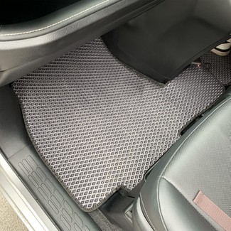 Коврики на Toyota Voxy (R80) 2014 - 2021 в Саранске